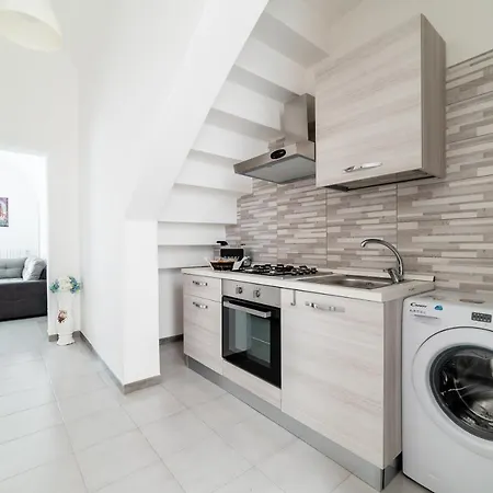 Palazzo Fiordaliso - Puglia Mia Apartment *