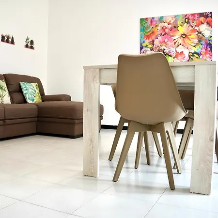 Palazzo Fiordaliso - Puglia Mia Apartment *